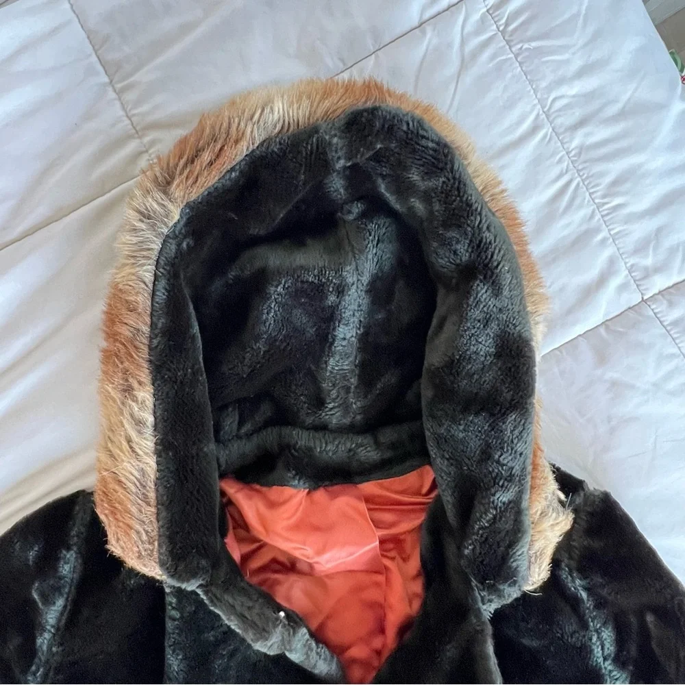 Vintage Faux Fur Coat - Picture 7 of 13